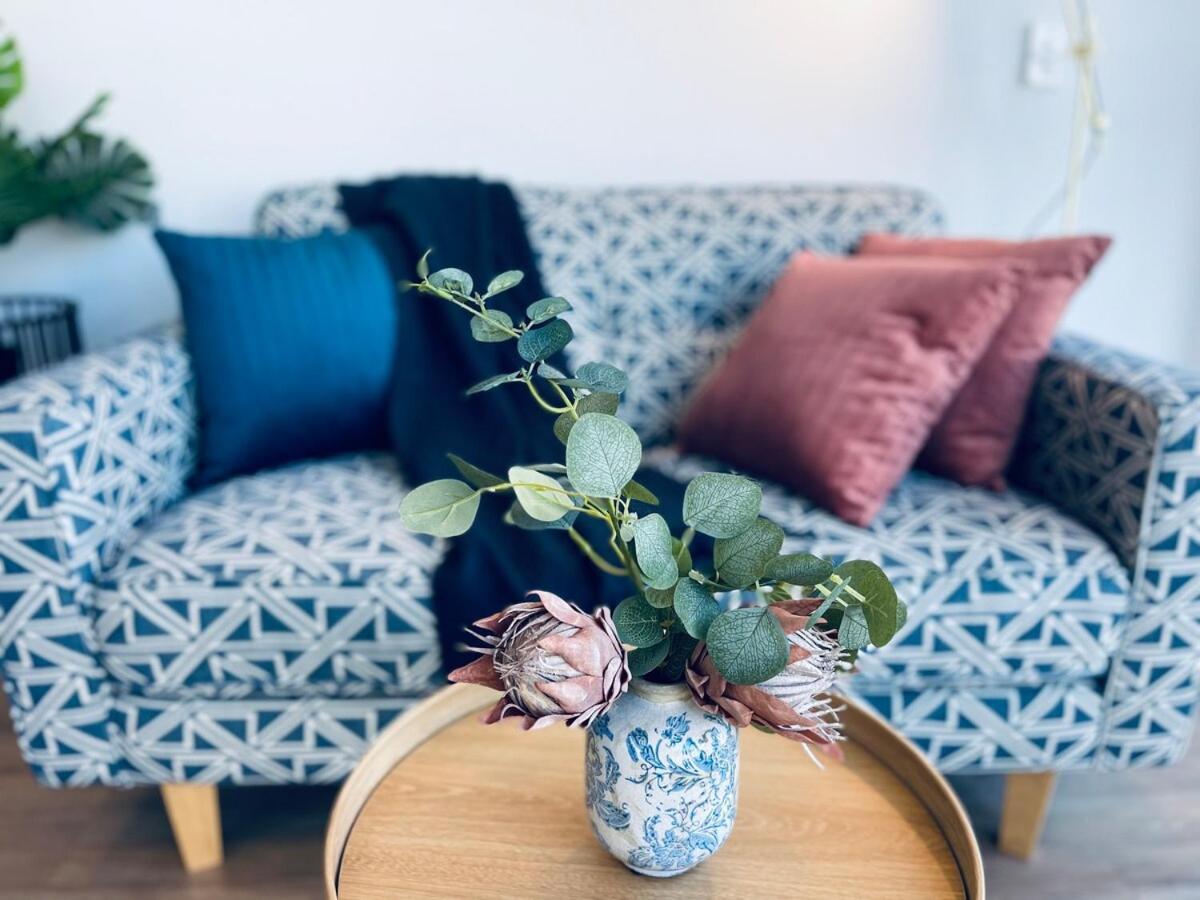 Apartment Brand New Luxury Queen Street View *